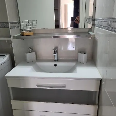 Apartment Tres Bel Avec Piscine *