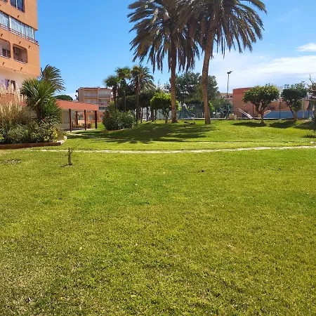 Tres Bel Avec Piscine Apartment *